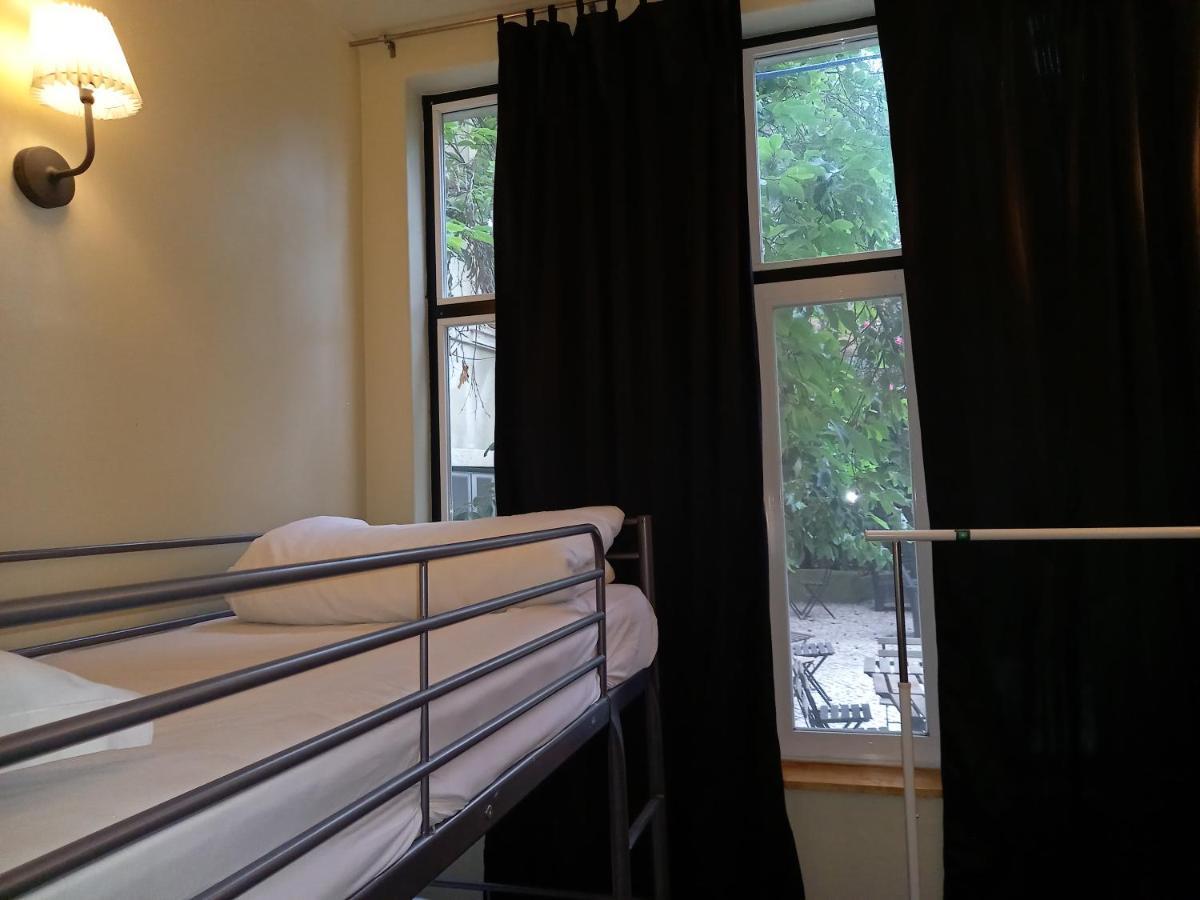 Lisbon Budget Inn Bagian luar foto