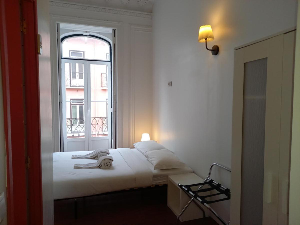 Lisbon Budget Inn Bagian luar foto