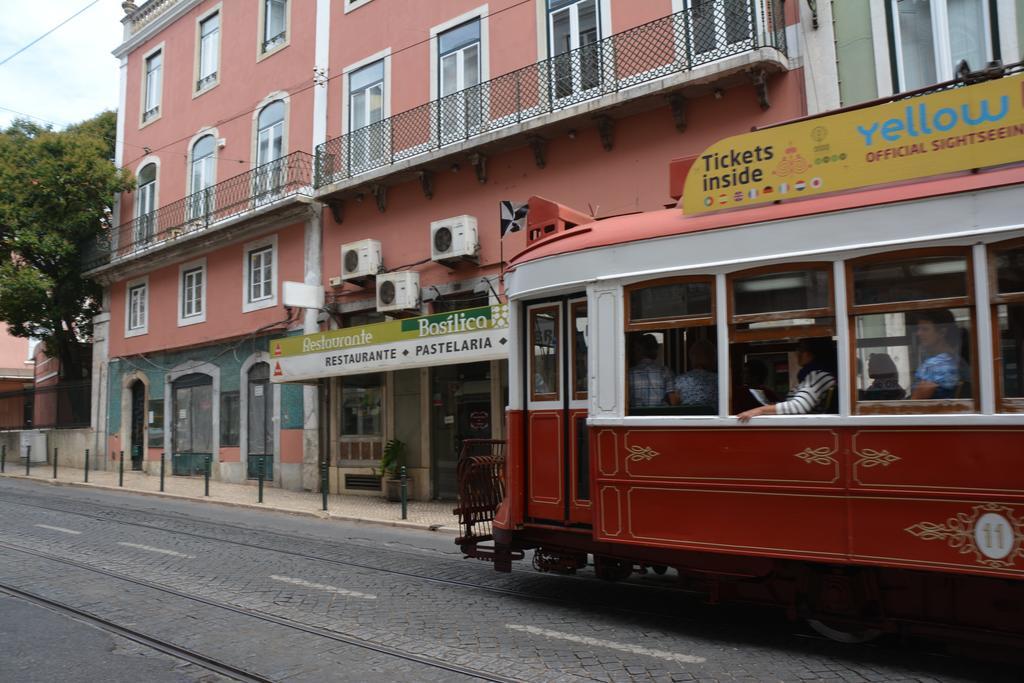 Lisbon Budget Inn Bagian luar foto